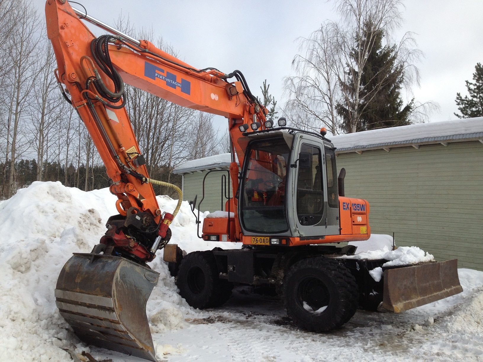 Hitachi py&ouml;r&auml;kone